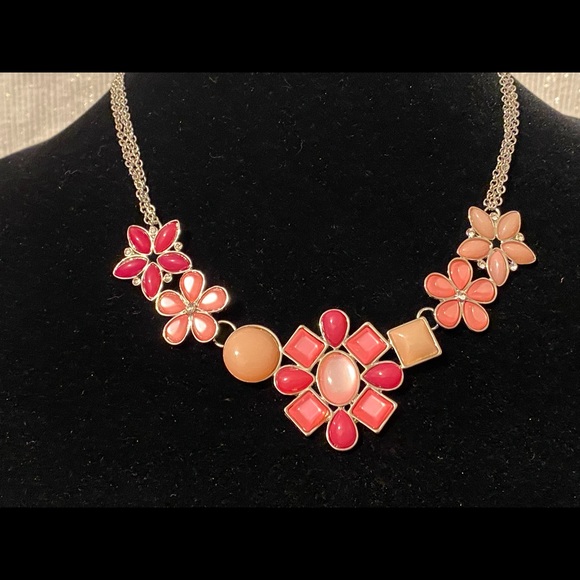 Christopher & Banks necklace #017 - Picture 4 of 4